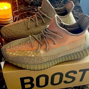 Yeezys 350 V2